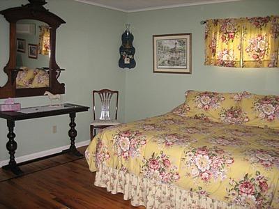 Spring Motor Inn Fort Edward Room photo